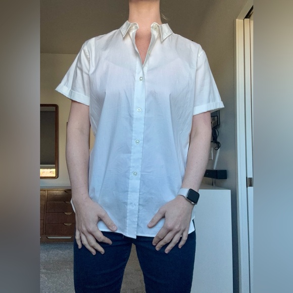 NWOT Wildfang Essential Oxford Button Up - Size Medium - Picture 3 of 9